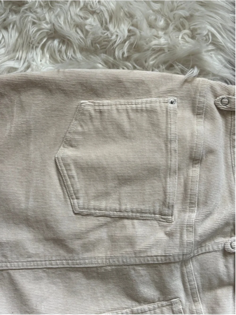 Promod Short corduroy mini skirt. A-line. Side buttons. 4 pockets cotton indie